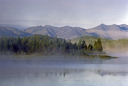 Озеро в долине реки Сунтар 2